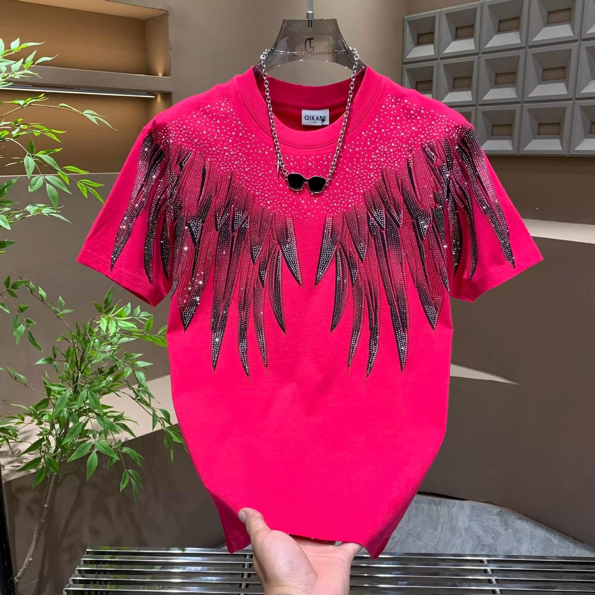Men's Clothing New Summer Luxury Embroidered Rhinestone Versatile Wide Sleeve Men's Fashion Angel Wing Short Sleeve T Shirt_viptrois.com