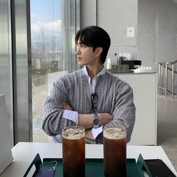 Pure Autumn New Trendy Korean Style Men's Knitted Cardigan Niche Design Cable Knit High-End Jacquard Sweater Casual Fashion_viptrois.com