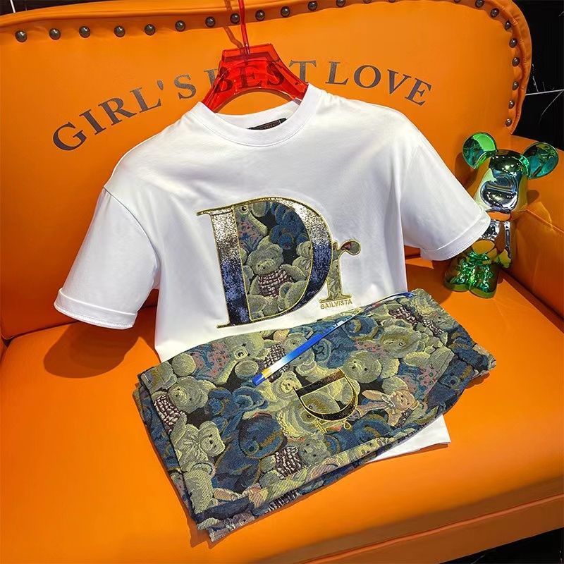 Men's Clothing Factory Direct Sales Goods Men's Summer Embroidered Bear Short-sleeved Shirt Shorts Suit Trendy Fashion New Two-piece Suit_viptrois.com