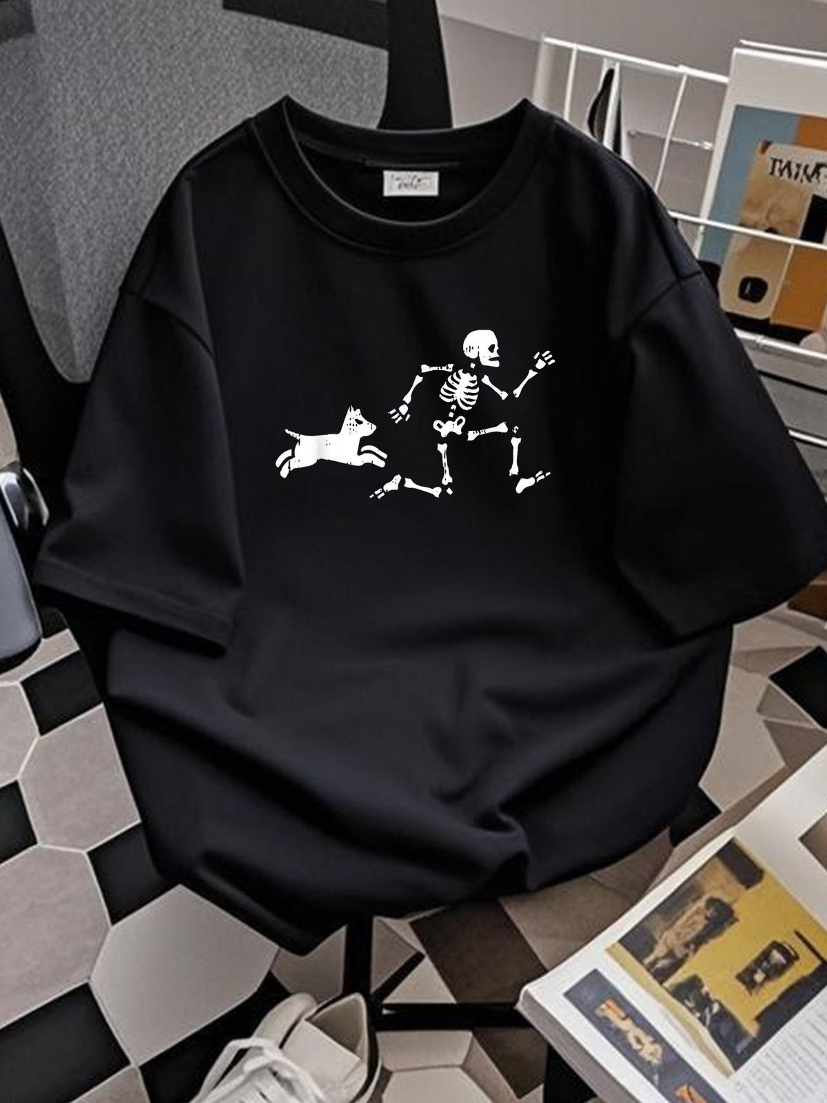Skeleton Running Halloween Costume Funny Dog Skull T-Shirt Summer Casual Breathable Women Designer Clothes Unisex Streetwear Graphic Soft Stylish Print Round Neck Short Sleeve Female Top For Everyday Wear Fashion Comfortable Versatile Stretched_viptrois.com