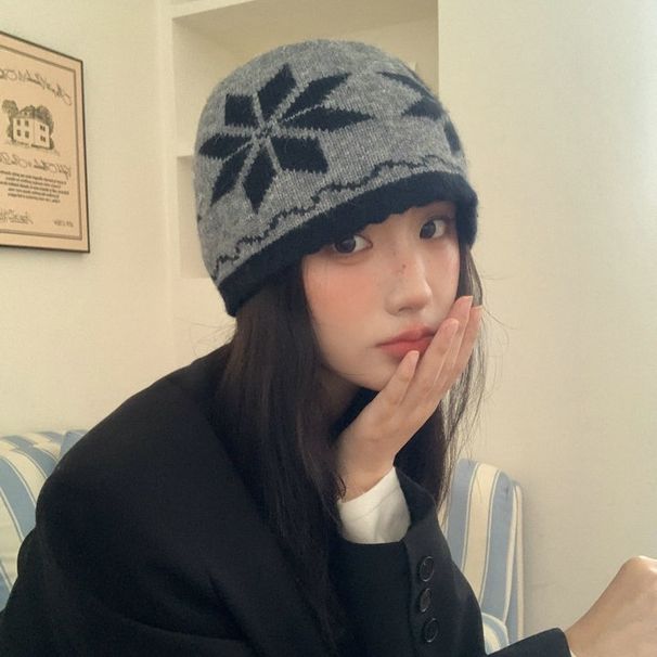 Snowflake Knitted Pullover For Women, Creating A Warm Versatile Autumn And Winter Atmosphere. Cold Hat, Niche Fashion,_viptrois.com