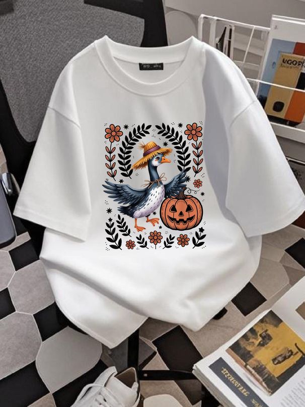 Boho Floral Silly Goose Fall Halloween Pumpkin Patch T-Shirt Comfortable Unisex Top For Everyday Wear Female Stylish Print Round Neck Short Sleeve Soft Summer Designer Clothes Streetwear Women Top Graphic Tees T-Shirt For Women Casual Slightly_viptrois.com