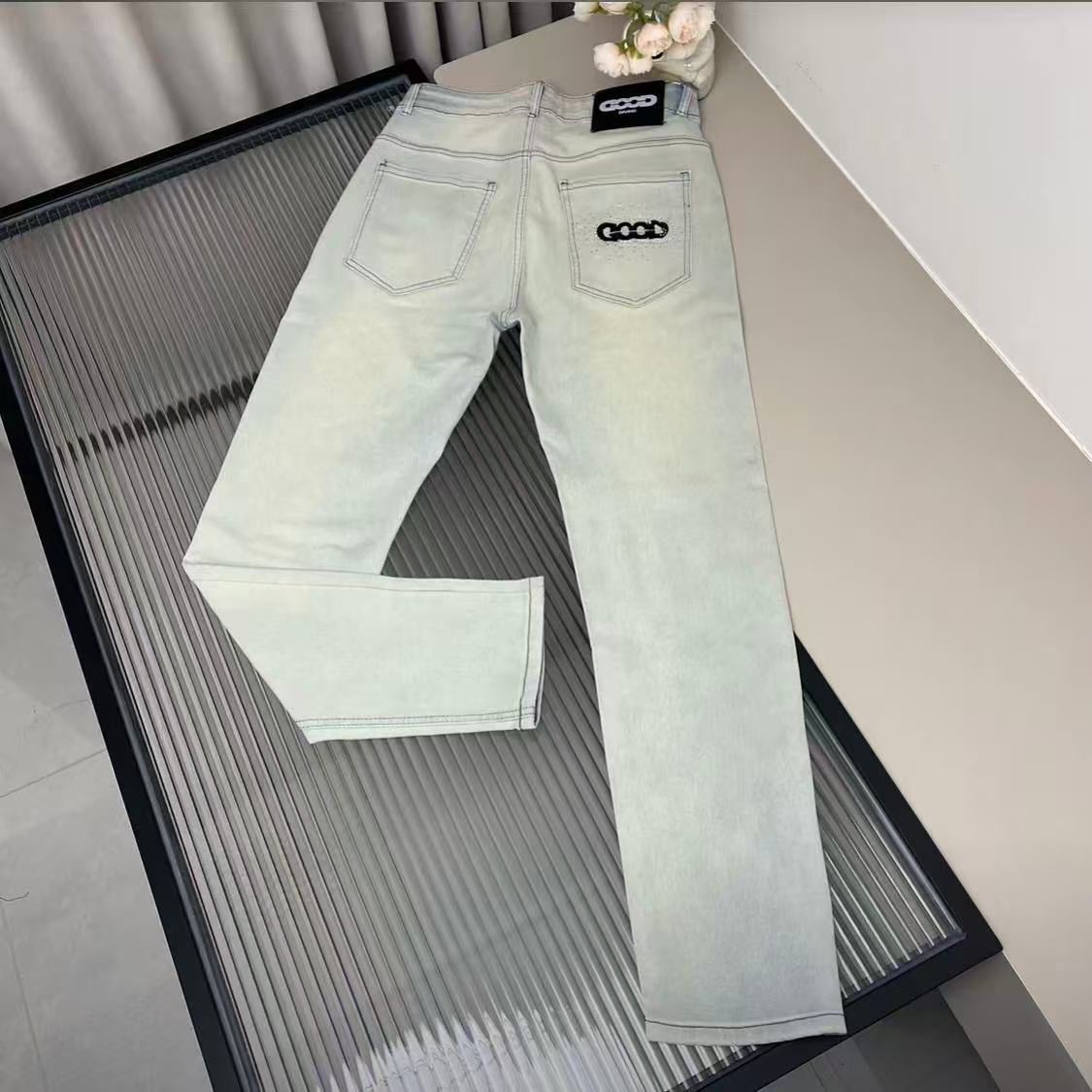 Trendy GD Letter Embroidered Slim Fit Fashionable Versatile Light Luxury Jeans_viptrois.com