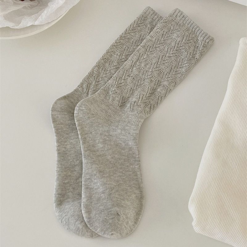 Chic Diamond Knit Mesh Crew Socks – Breathable Cotton & Seamless Design – Elegant Solid Colors – Stackable & Versatile – Fall Fashion Essential_viptrois.com