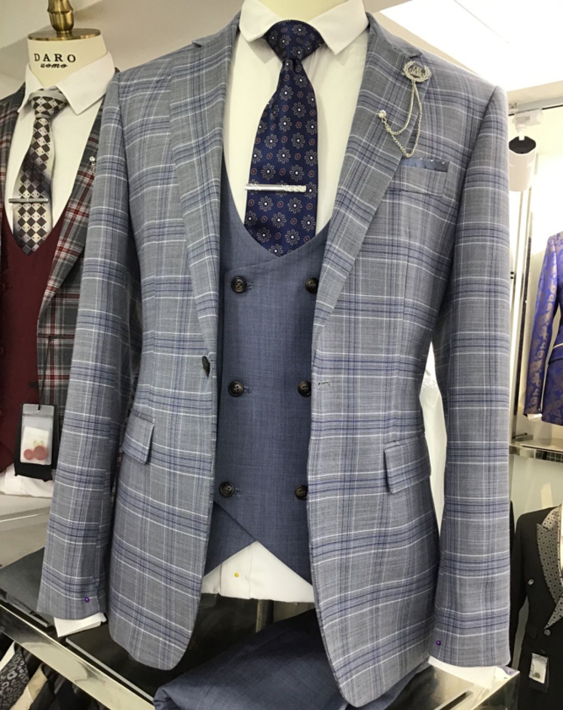 Men's Clothing Wedding Groomsmen Three Piece Suit_viptrois.com