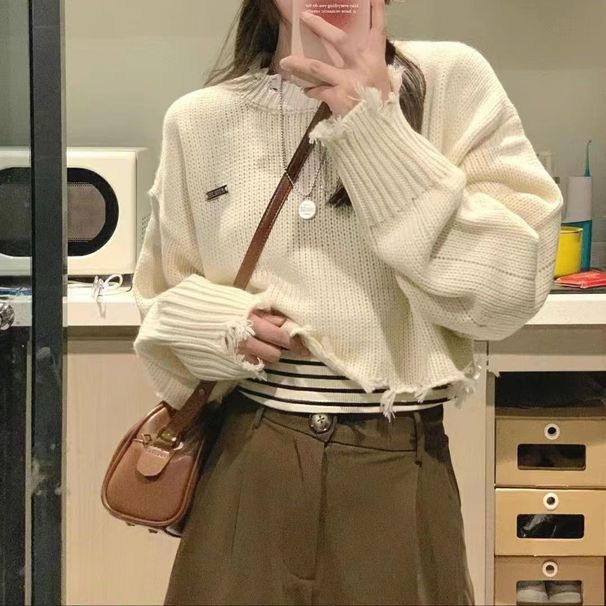 "Women's Cropped Knit Sweater With Distressed Details - Retro Oversized Pullover, Loose Boho Style, S-5XL (Beige)"_viptrois.com