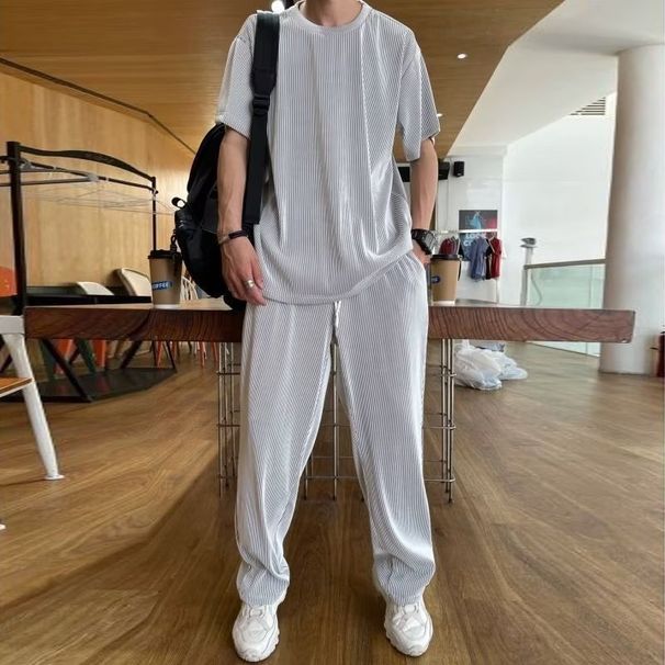 Men's Clothing Spring and summer casual suit men's ice silk thin short sleeved T shirt trousers men's full set of sportswear summer two piece suit_viptrois.com
