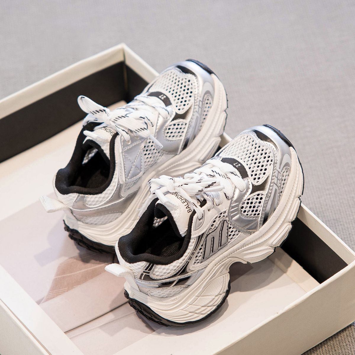 Boys' Sneakers Sports Shoes For Boys And Girls Breathable Non Slip Fashionable All Match Dad Shoes_viptrois.com