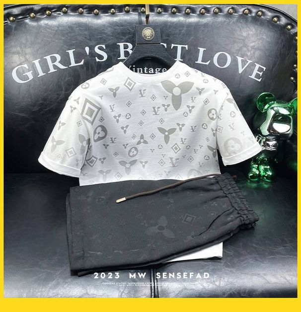 Men's Summer Casual Short-Sleeve & Shorts Set – Premium Style, 2026 New Trendy Fashion Outfit_viptrois.com