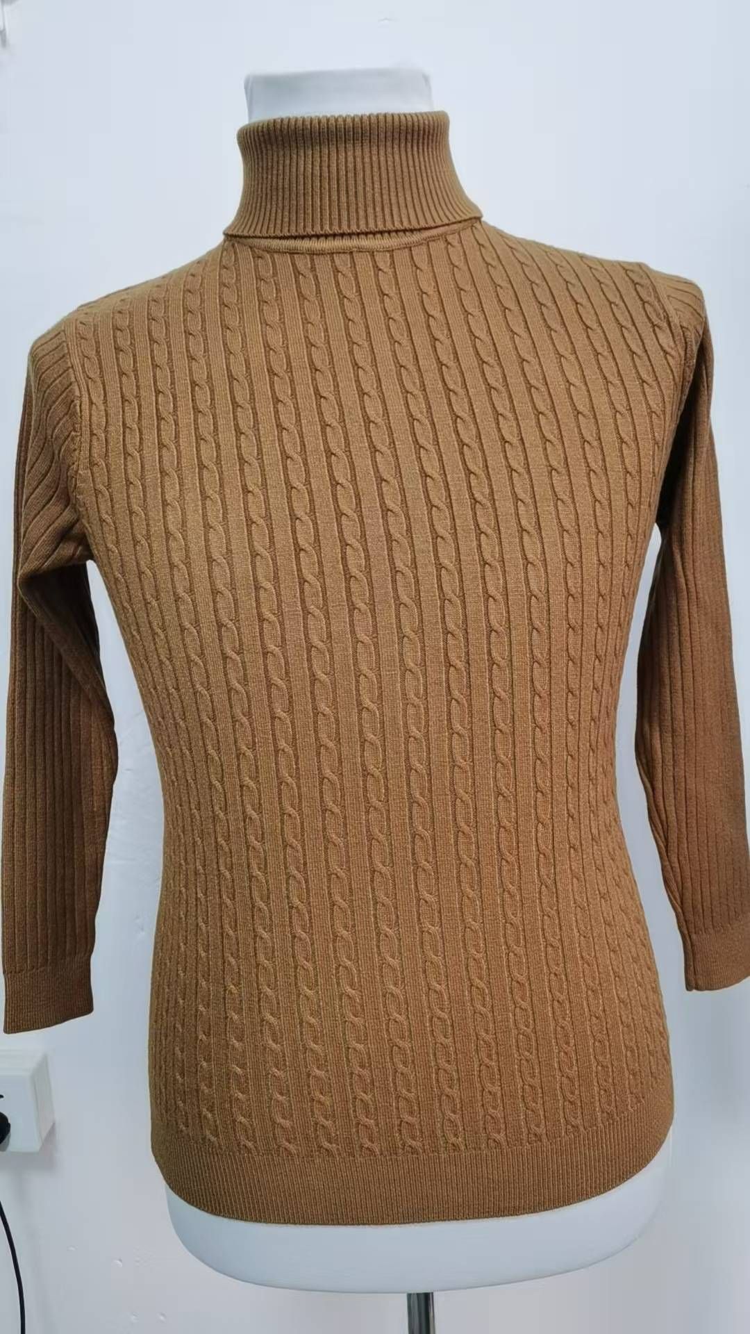 Men's Clothing Spring And Summer Knitted Sweater Men's Round Neck Sleeveless Hollow Top Outdoor Beach Large Size Men's Clothing_viptrois.com