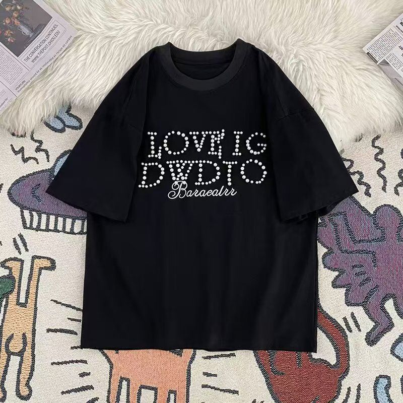 Minimalist Pearl-Embellished Cotton Tee – Vintage Lettering Unisex Top (Breathable, S-XXL)_viptrois.com