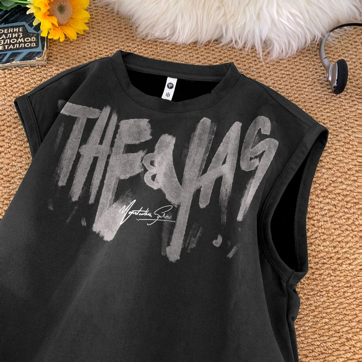 Men's Clothing Street Graffiti Suede Vest Trendy Fitness Sports Waistcoat Loose Large Size Sleeveless T Shirt_viptrois.com