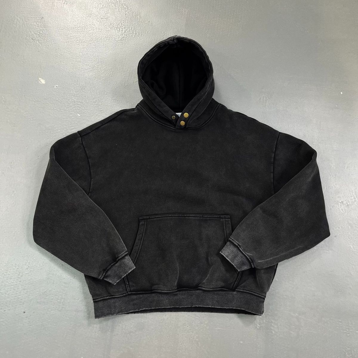Vintage Americana Fleece-Lined Hoodie – Wax-Dyed Black Pullover With Snap Buttons & Hidden Mouse Pocket_viptrois.com