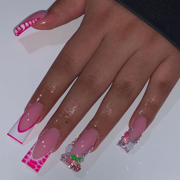 False Nails With Flashing Diamonds Flowers And Leopard Print Wearable Nails Long Duckbill Shaped_viptrois.com