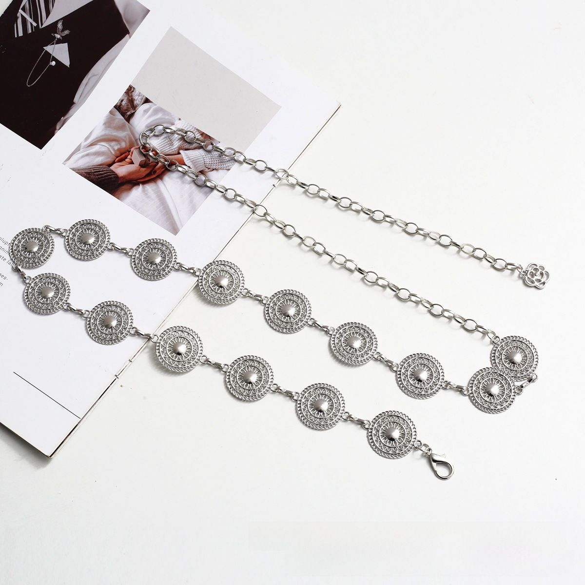 High-grade metal waist chain accessories skirt sweater empty flower chain all-match Belt Women's waist tight thin pants chain_viptrois.com