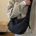 Men's Bags This Year's Popular Oxford Cloth Bag Messenger Bag Female New Casual One Shoulder Student Class Commuting Dumpling Bag_viptrois.com