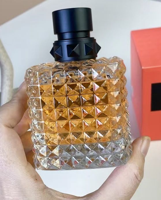 2025 Hot Sale Lady Donna Born In Roma Coral Fantasy Classic Logo Version Eau De Parfum Fragrance Spray Classic Floral Festival High Quality Gift_viptrois.com