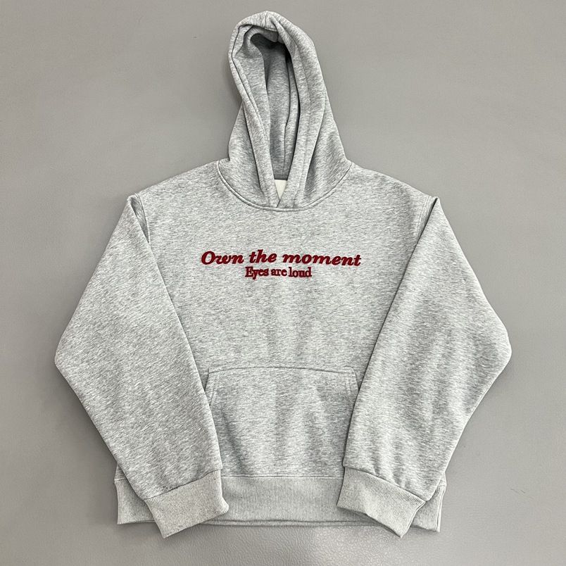 Unisex Embroidered Fleece Hoodie – Oversized Grey Pullover With Toothbrush Stitch (One Size, Cozy & Stylish)_viptrois.com