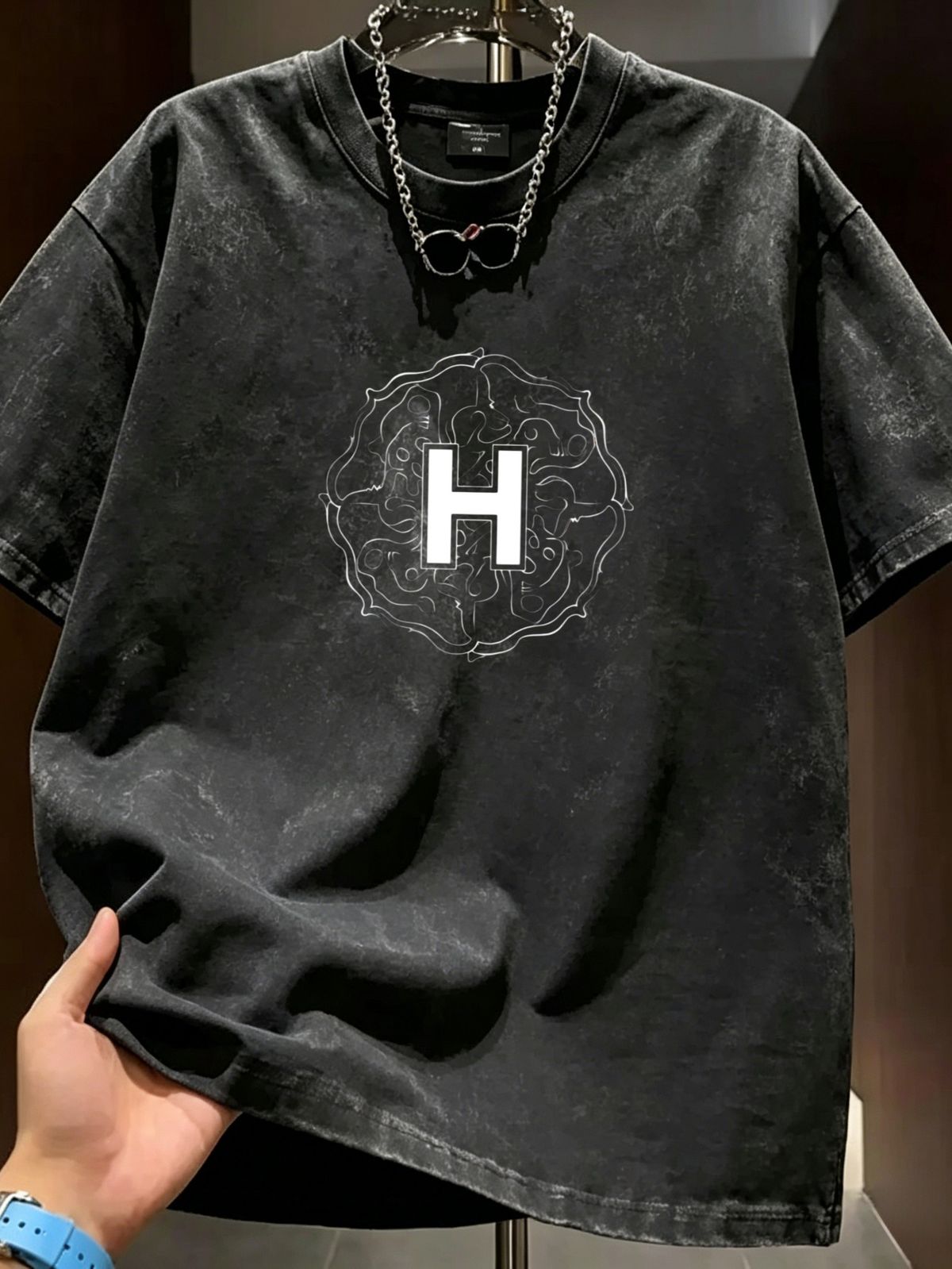 Vintage Ornate Letter H Graphic 230G Washed Cotton Oversized T-Shirt Men's Casual Luxury Short Sleeve Summer Tee_viptrois.com