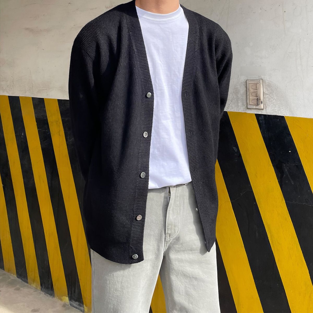 Men's Solid V-Neck Knit Cardigan - Lightweight Open Front Sweater For Autumn, Casual Loose Fit, Versatile Styling_viptrois.com