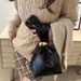 Women's Bags Autumn And Winter New Retro Pleated Simple Niche Design Stylish Personality Small Bag Female Aesthetic Bucket Bag_viptrois.com