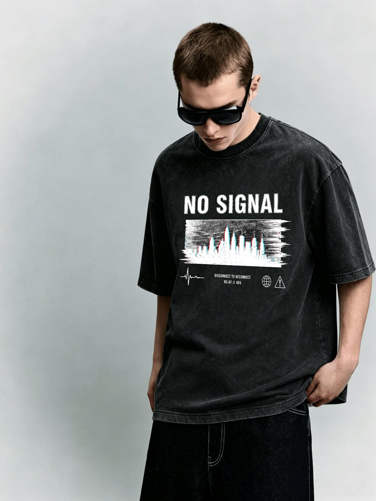 Glitch City No Signal Heavyweight Washed Graphic T-Shirt Men's Oversized Streetwear Tee_viptrois.com
