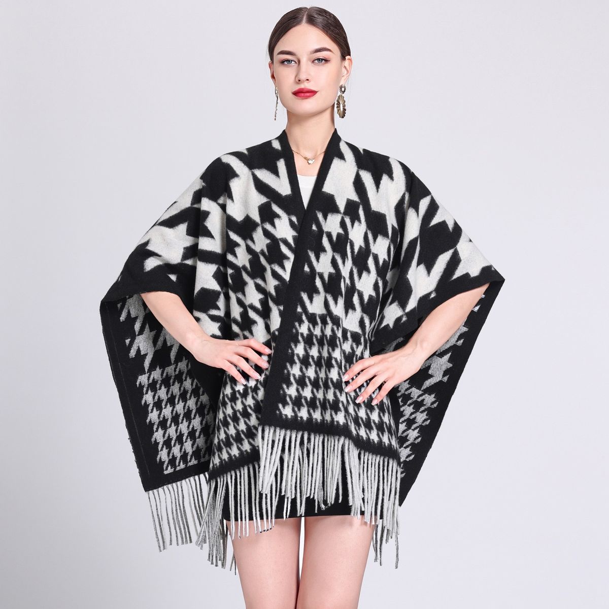 Shawl cape Lady's plaid cardigan with fringe plaid cape woolen coat_viptrois.com