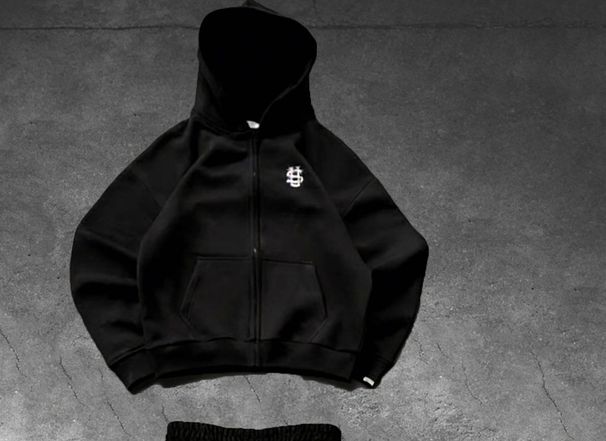 Men's Clothing Embroidered Hooded Sweatshirt And Double-waisted Sweatpants, Street Style, Spring 2026 New Collection._viptrois.com