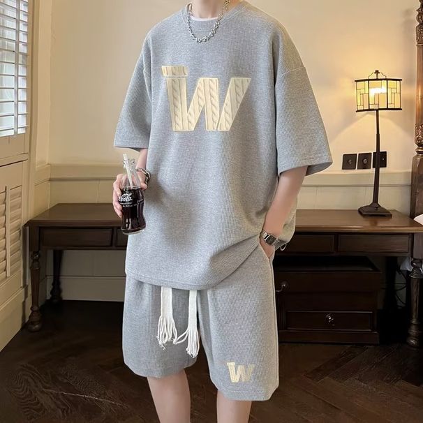 Waffler Men's Short Sleeved T-Shirt And Shorts Two-Piece Summer, Paired With Handsome Teenage Fashion Label Set For Men_viptrois.com
