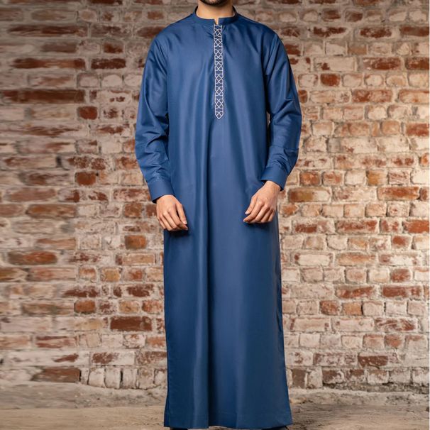 New Muslim Long Sleeve Embroidered Ethnic Style Arabic Robe -6_viptrois.com
