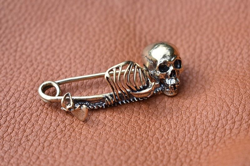 Punk Style Halloween Skull Brooch Dark Gothic Pin Clothing Waist Accessory_viptrois.com