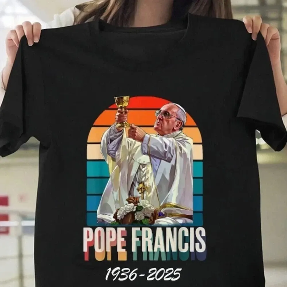 MENS WOMENS RIP Pope Francis, Thank You Father Memorial Tribute 1936-2025 Shirt_viptrois.com