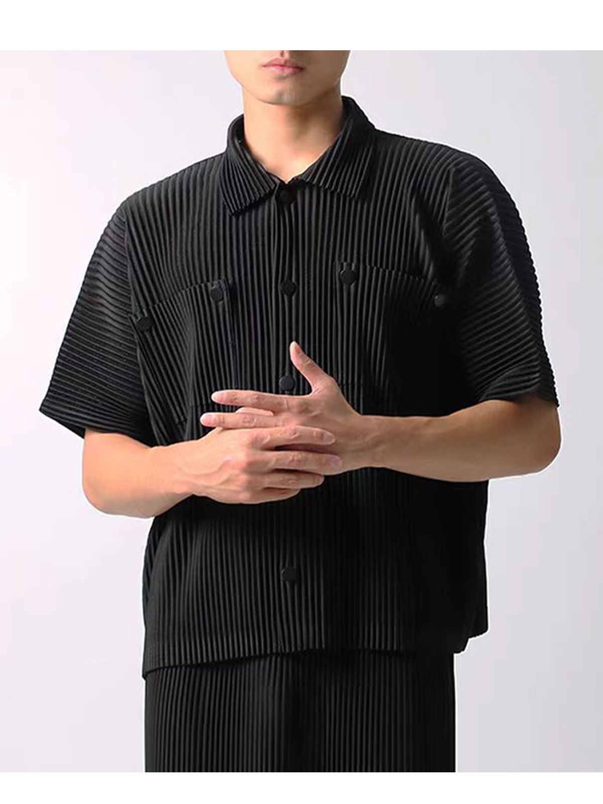Men's Clothing Men's Tops Spring And Summer Texture Retro Pleated Short Sleeved Loose Black Shirt Suit_viptrois.com