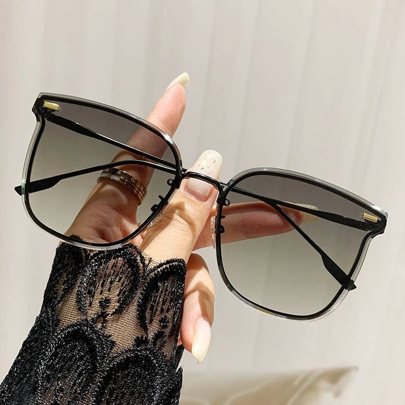 Women's Glasses Internet celebrity temperament sunglasses, large square frame, slim and fashionable, UV protection sunglasses_viptrois.com