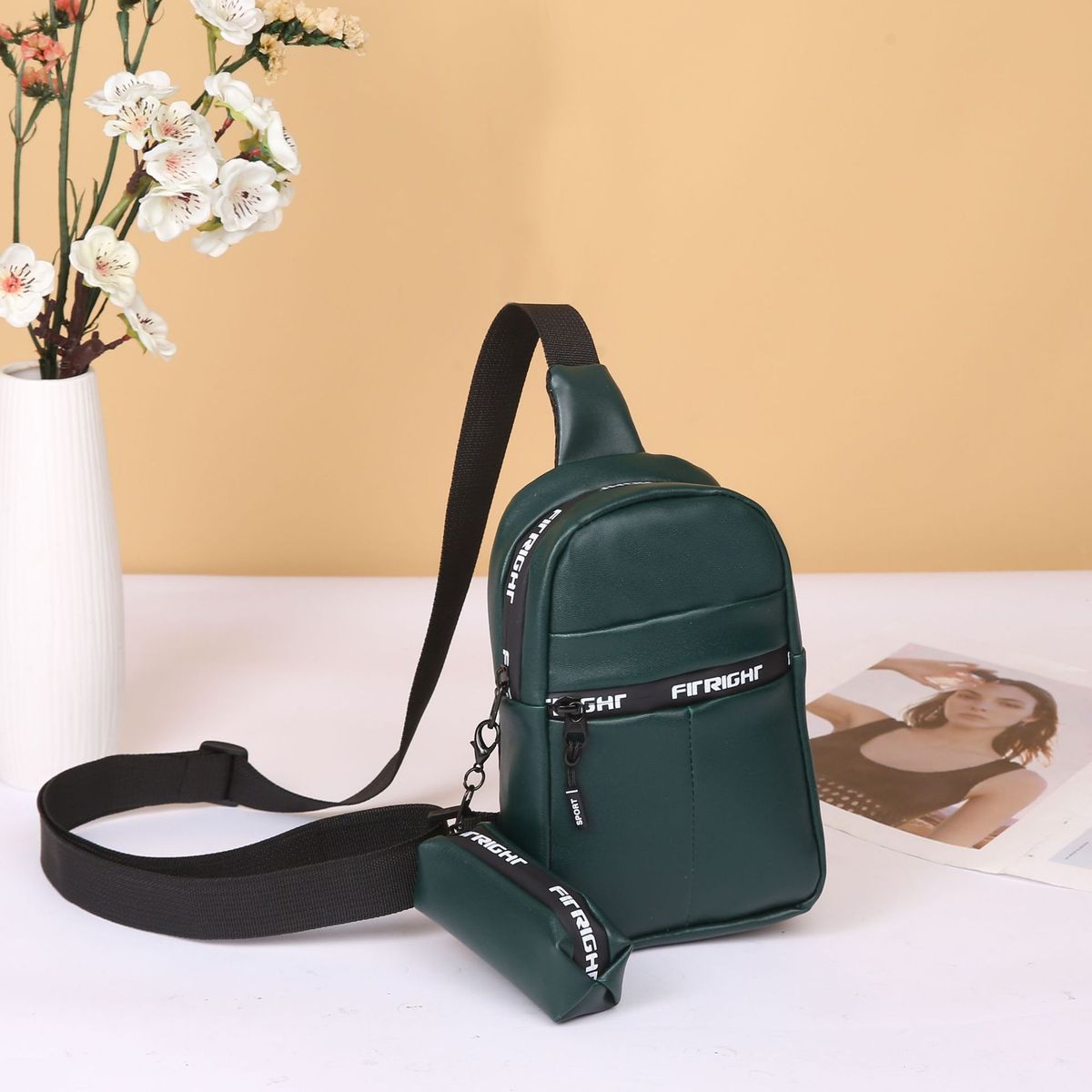Fashionable Chest Bag With Striped Design - Adjustable Shoulder Crossbody Sports Bag With Detachable Coin Purse & Keychain_viptrois.com