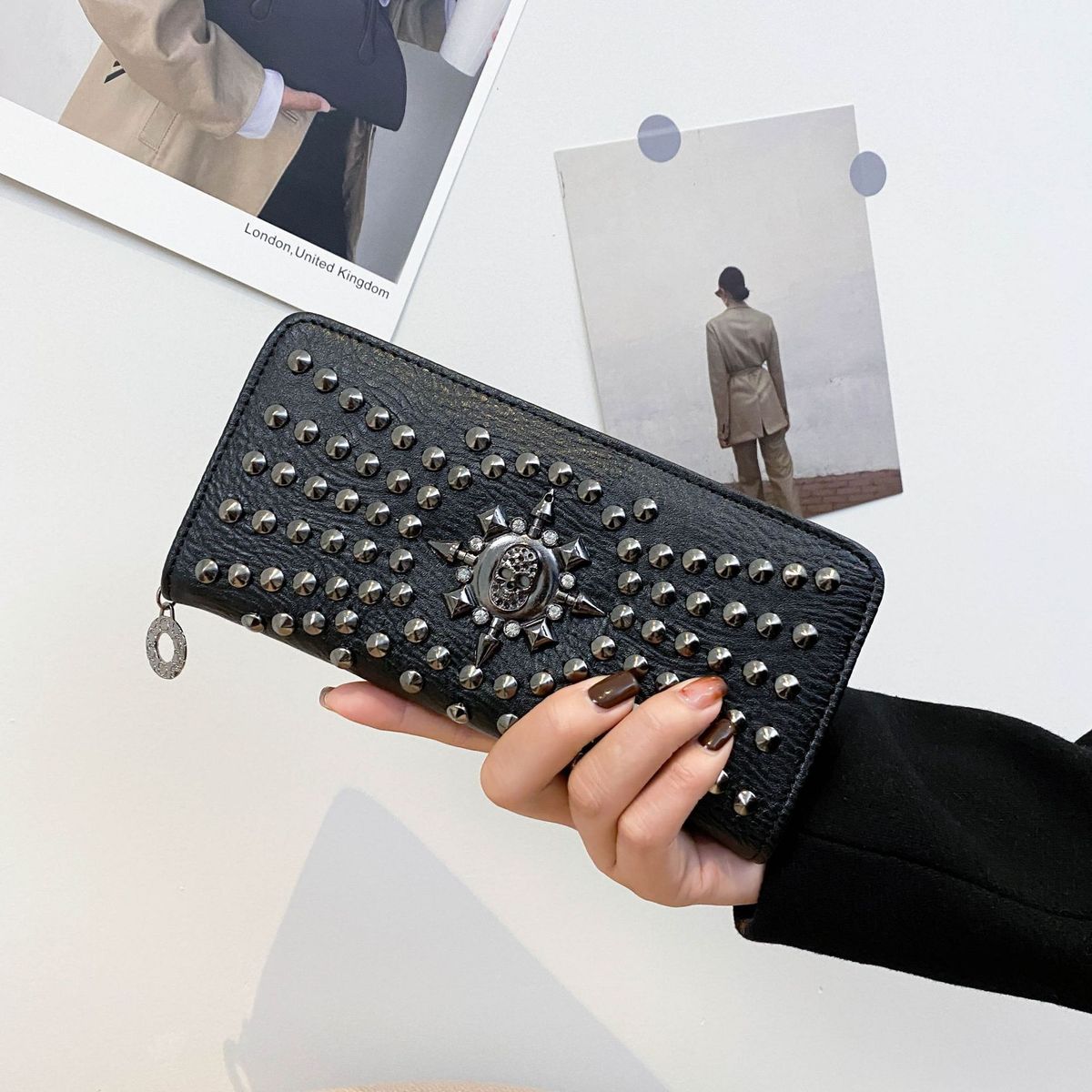 Women’s Bags Punk Rivet Skull Ladies Wallet Long Large Capacity Coin Purse Multi Card Slot Fashion Wallet_viptrois.com