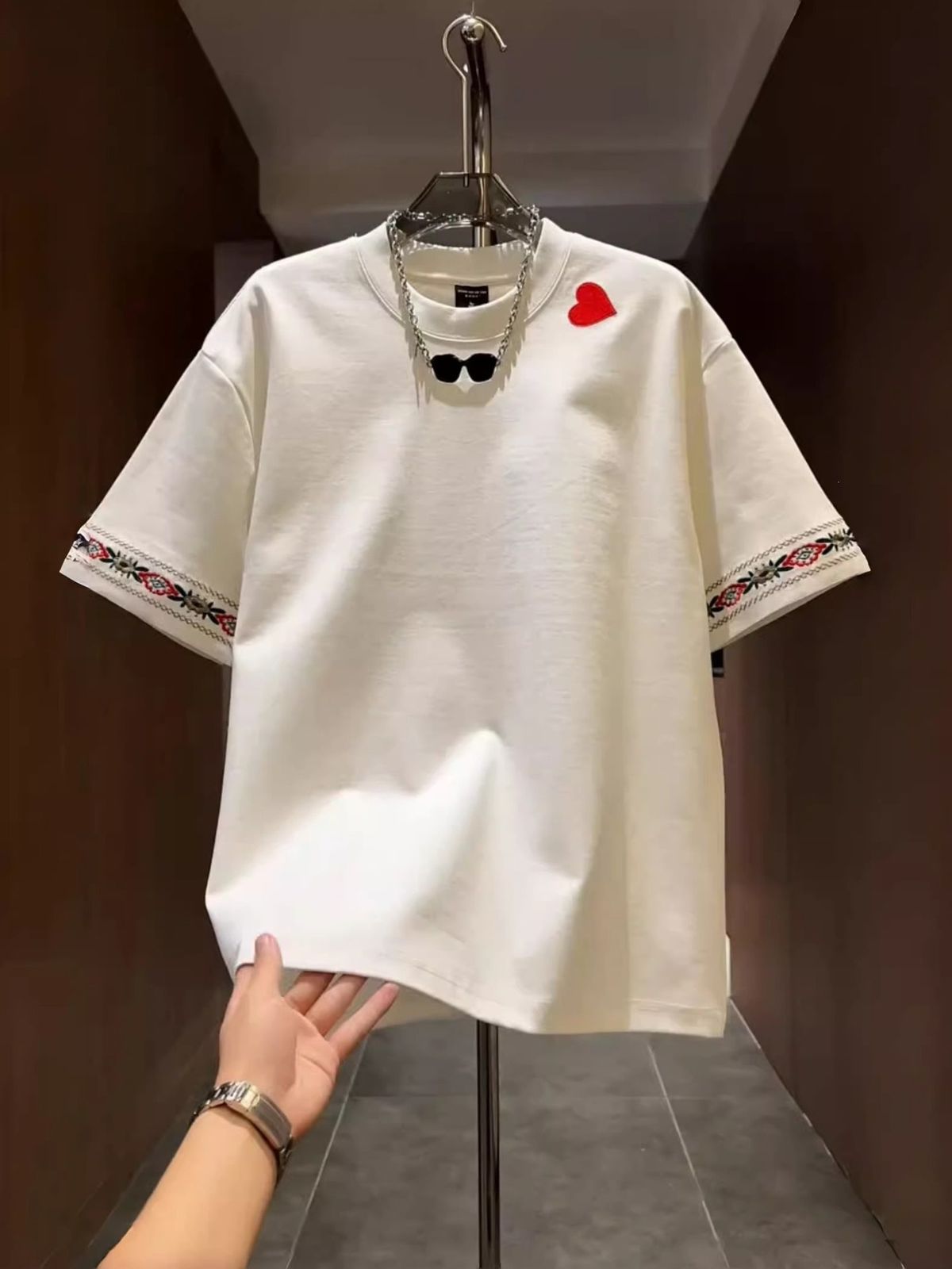 New Summer Men's Trendy Brand Versatile Fashionable Base Layer Sports T-Shirt With Ethnic Embroidery Crew Neck Casual Short Sleeve_viptrois.com