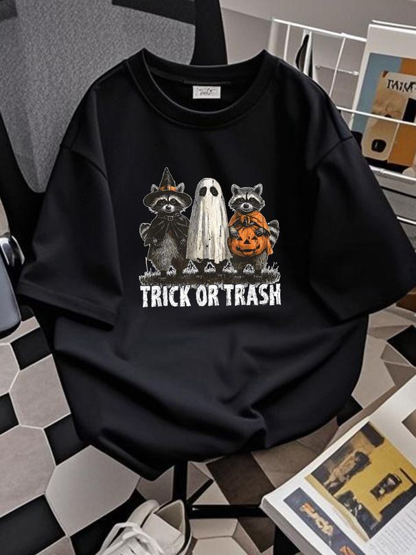 Trick Or Trash, Raccoon Halloween, Funny Creepy T-Shirt Breathable Women Top Graphic Tees Women Print Round Neck Short Sleeve T-Shirt For Women Casual Unisex Top For Everyday Wear Stylish Graphic Fashion Stretched Streetwear Soft Slightly_viptrois.com