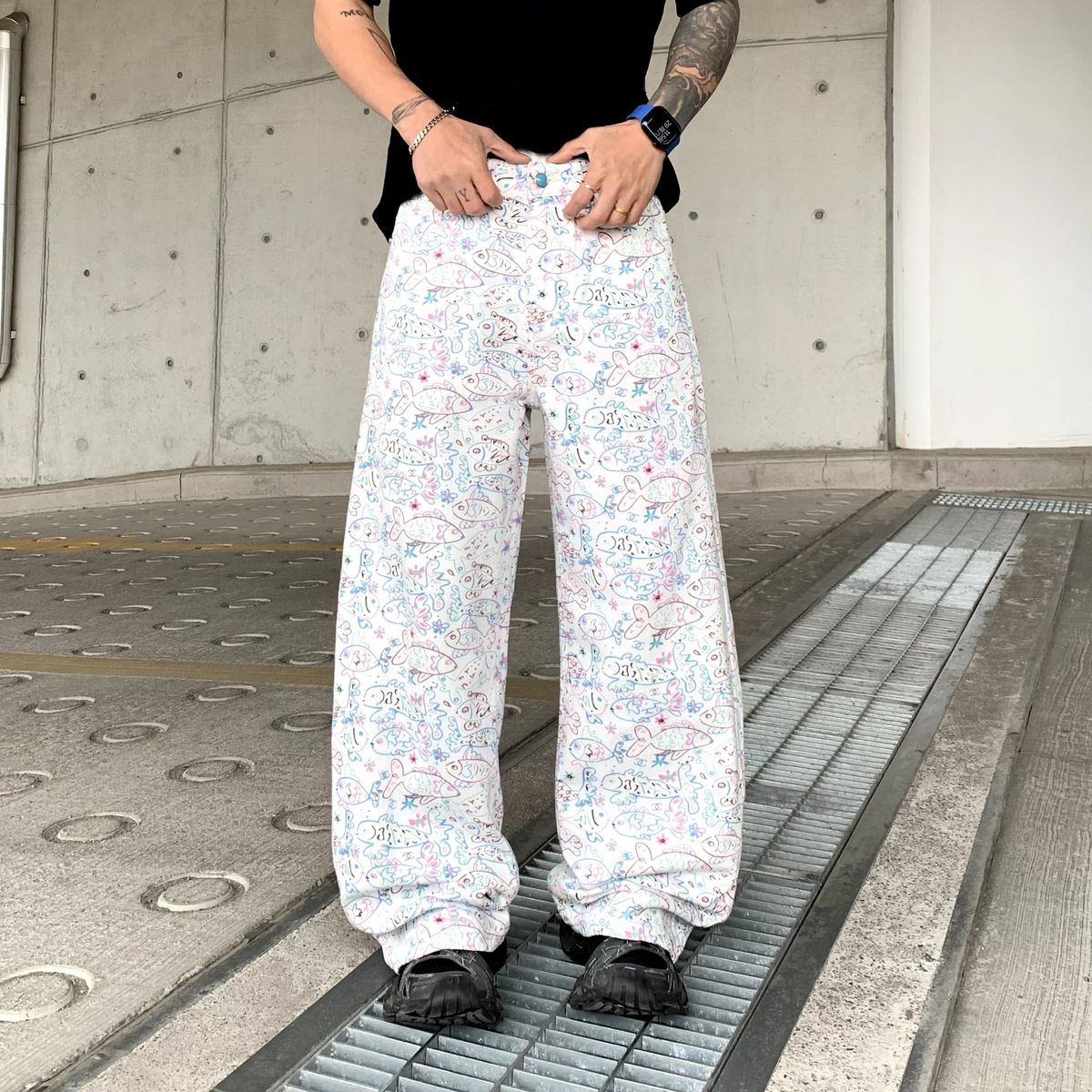 Men's Clothing New Trendy Straight Jeans For Men Light Luxury Graffiti Print Korean Style White Loose Casual All Match Trousers For Summer_viptrois.com