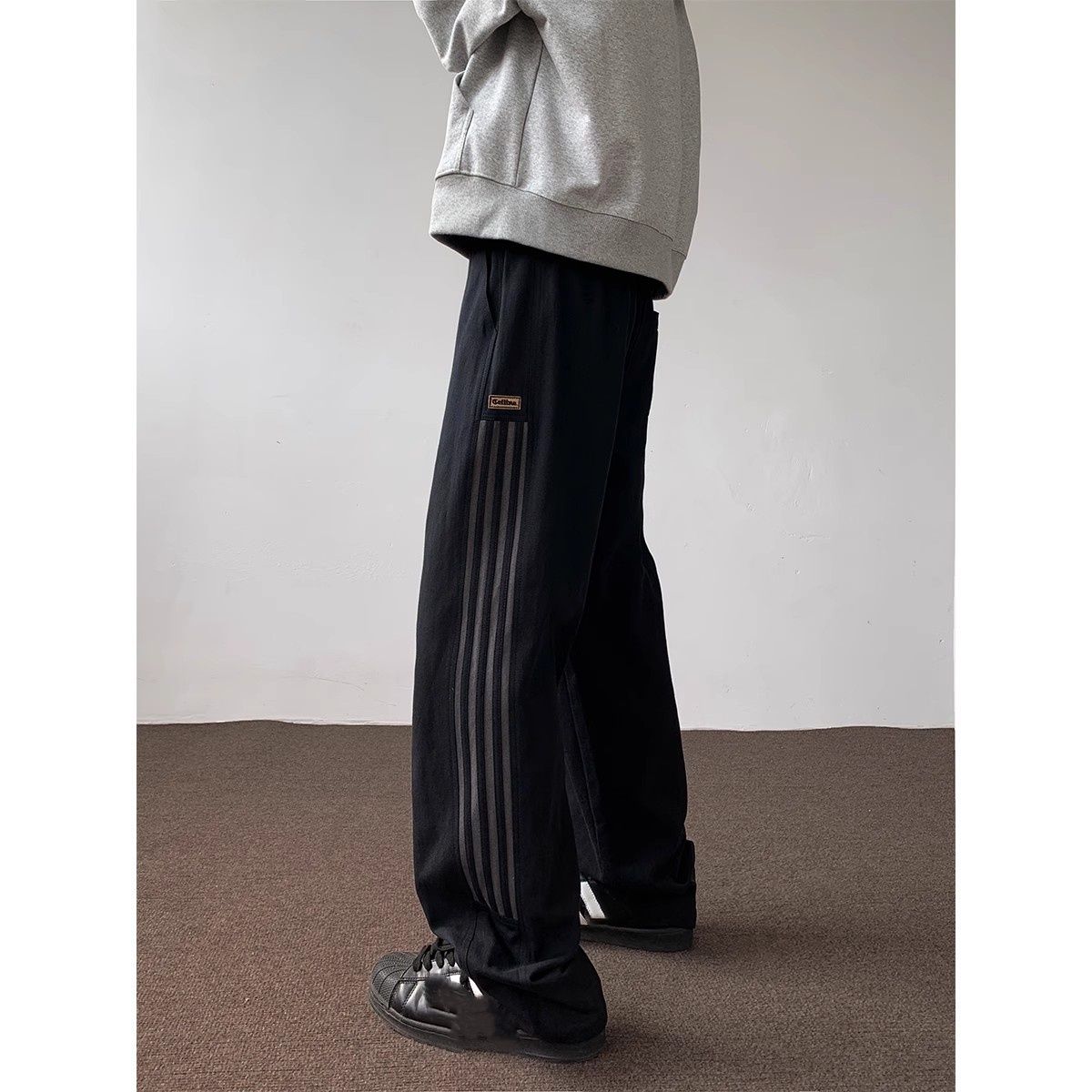 Men's High Street Athletic Sweatpants Loose Fitting Straight Leg Striped Casual Retro Trendy Wide Leg Pants For Spring And Autumn_viptrois.com