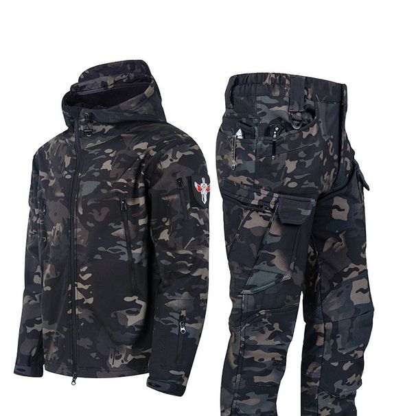 Outdoor Shark Skin Soft Shell Suit Men's Windproof Military Fan Tactical Winter Veet Thickened Mountaineering Jacket_viptrois.com