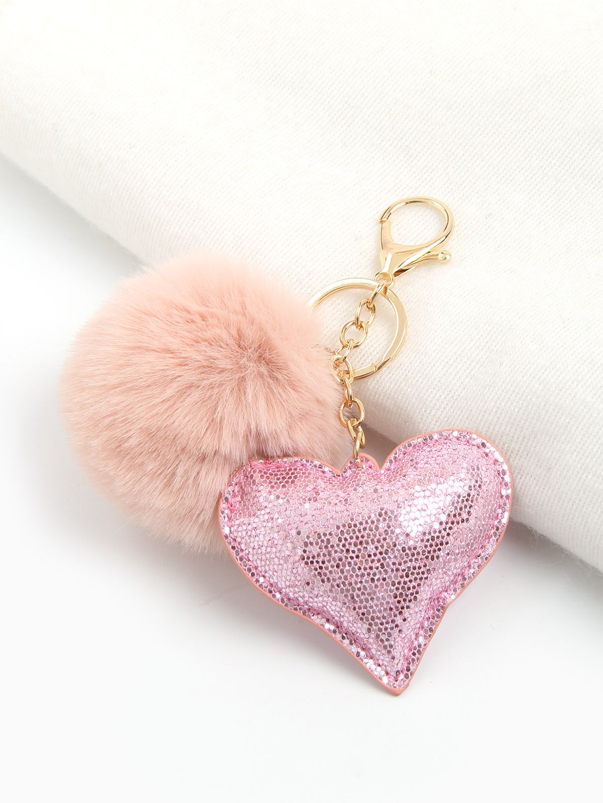 Bag Charm Hot Drilling Strawberry Heart Shaped Keychain Ladies Luggage Fur Ball Tassel Pendant Fashion Rhinestone Pendant Small Gift_viptrois.com