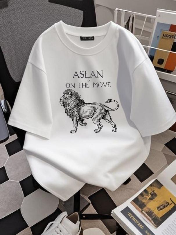 Aslan Is On The Move The Chronicles Lion Caspian Susan Peter Of Narnia T-Shirt Graphic Summer Comfortable Top For Everyday Wear Versatile_viptrois.com