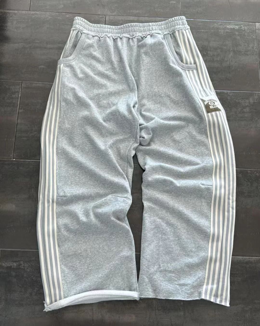 Men's Clothing New Style Sports Pants Men And Women Ins Loose Wide Leg Trousers Side Stripe Print Sweatpants Straight Pants_viptrois.com