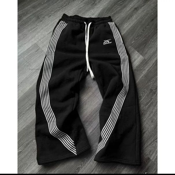 Men's Clothing Hoodies And Trousers Factory Direct Sales Sweatshirts And Sweatpants Wholesale Striped Plus Velvet Fleece Sweatpants Supplier_viptrois.com