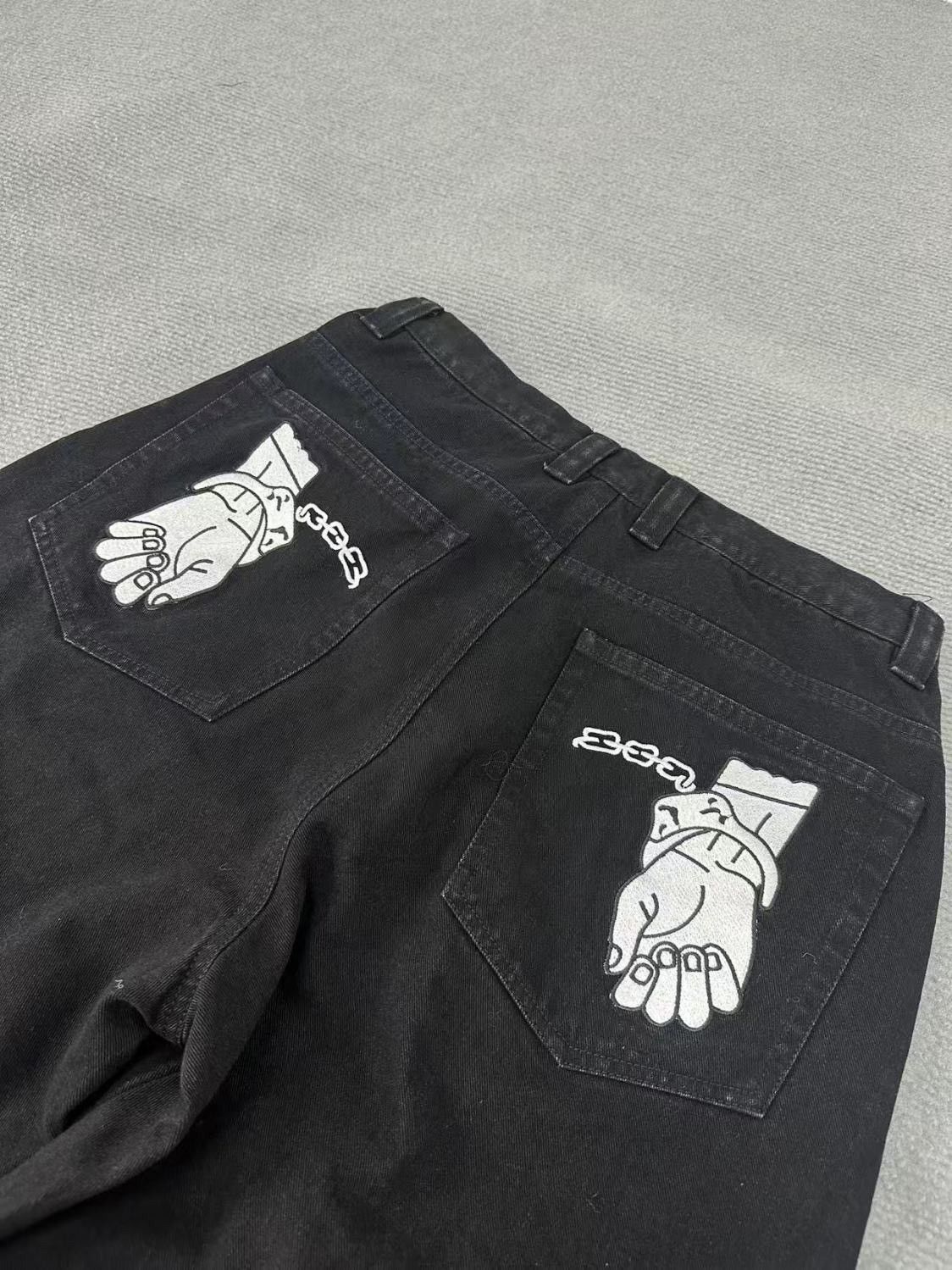 Men's Clothing Trendy Handcuffs Embroidered Cropped Jeans Loose Straight Casual Skateboard Pants_viptrois.com