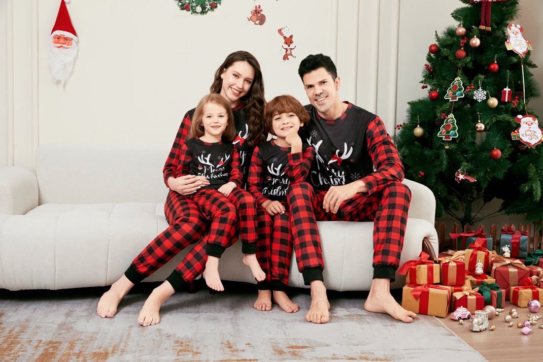 Christmas Letter snowflake plaid Christmas family print home dress pajamas_viptrois.com