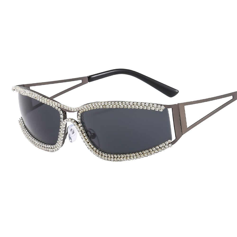 Cross Border New Y2K Hollow Diamond Sunglasses Futuristic Fashion Metal Frame Retro Small Sunglasses For Women In Europe And America_viptrois.com
