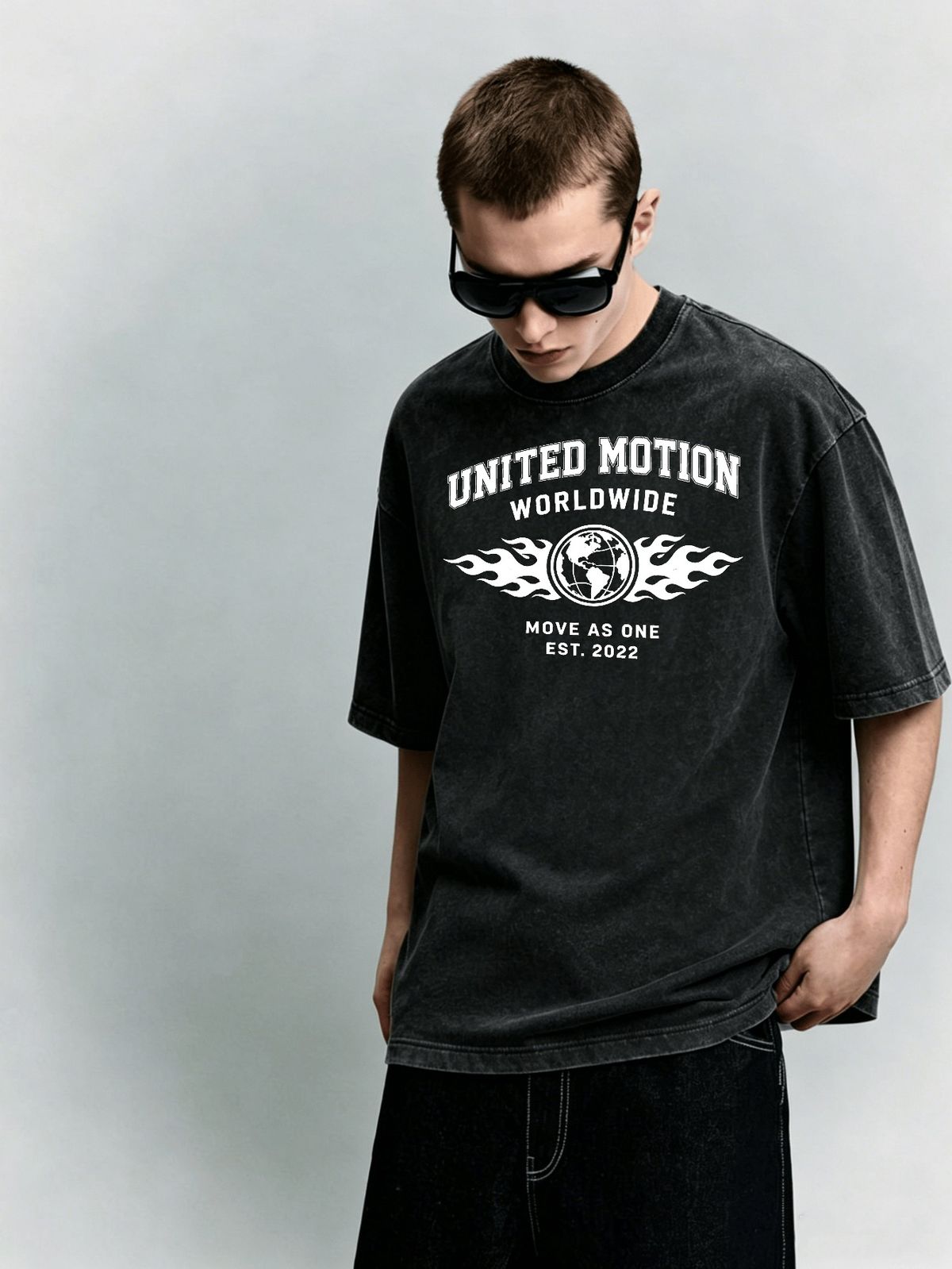 Washed Oversized United Motion Flame & Globe Graphic T-Shirt Men's Streetwear Tee_viptrois.com