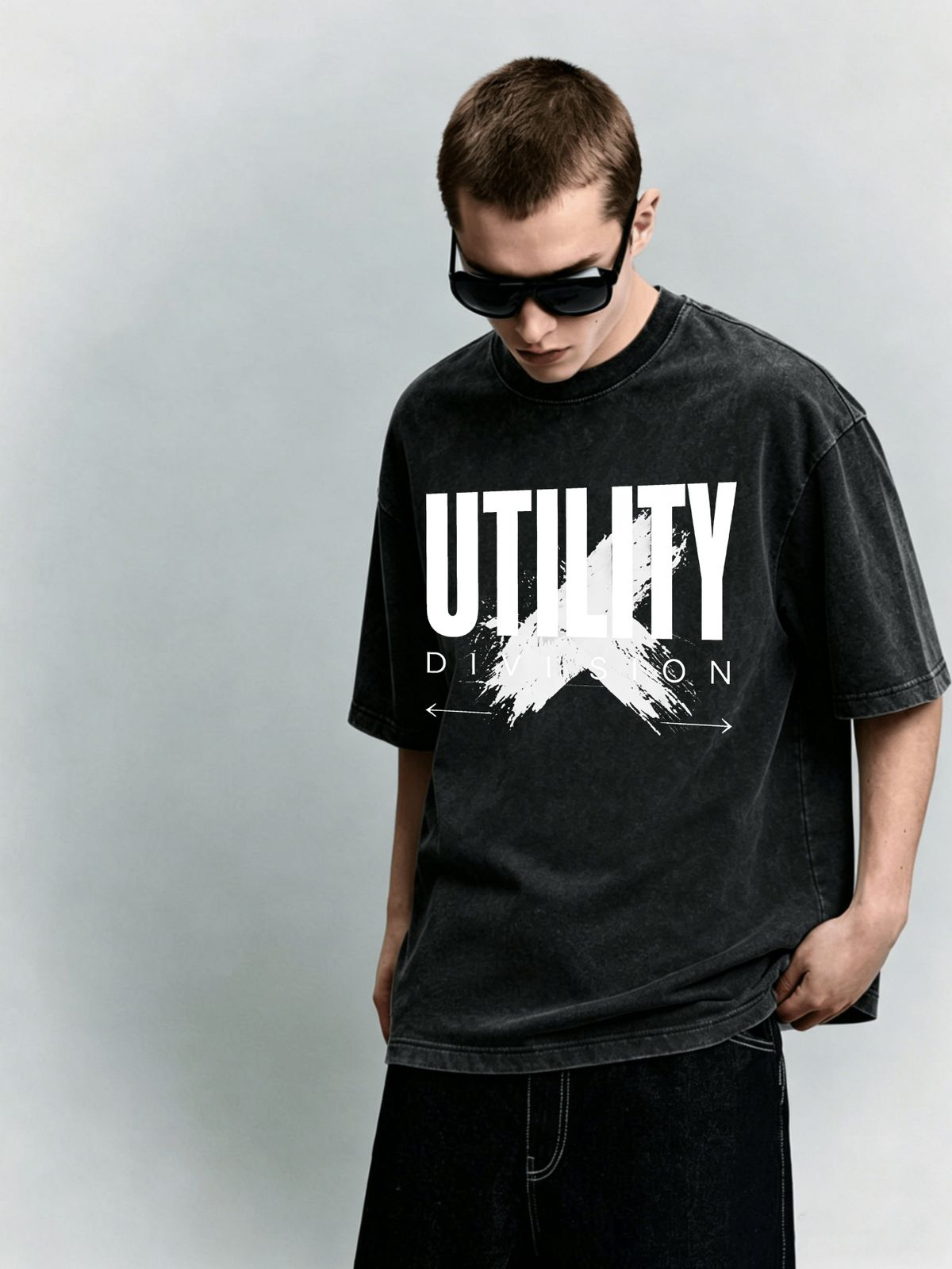 Brush X Utility Heavyweight Washed Graphic T-Shirt Men's Oversized Streetwear Tee_viptrois.com